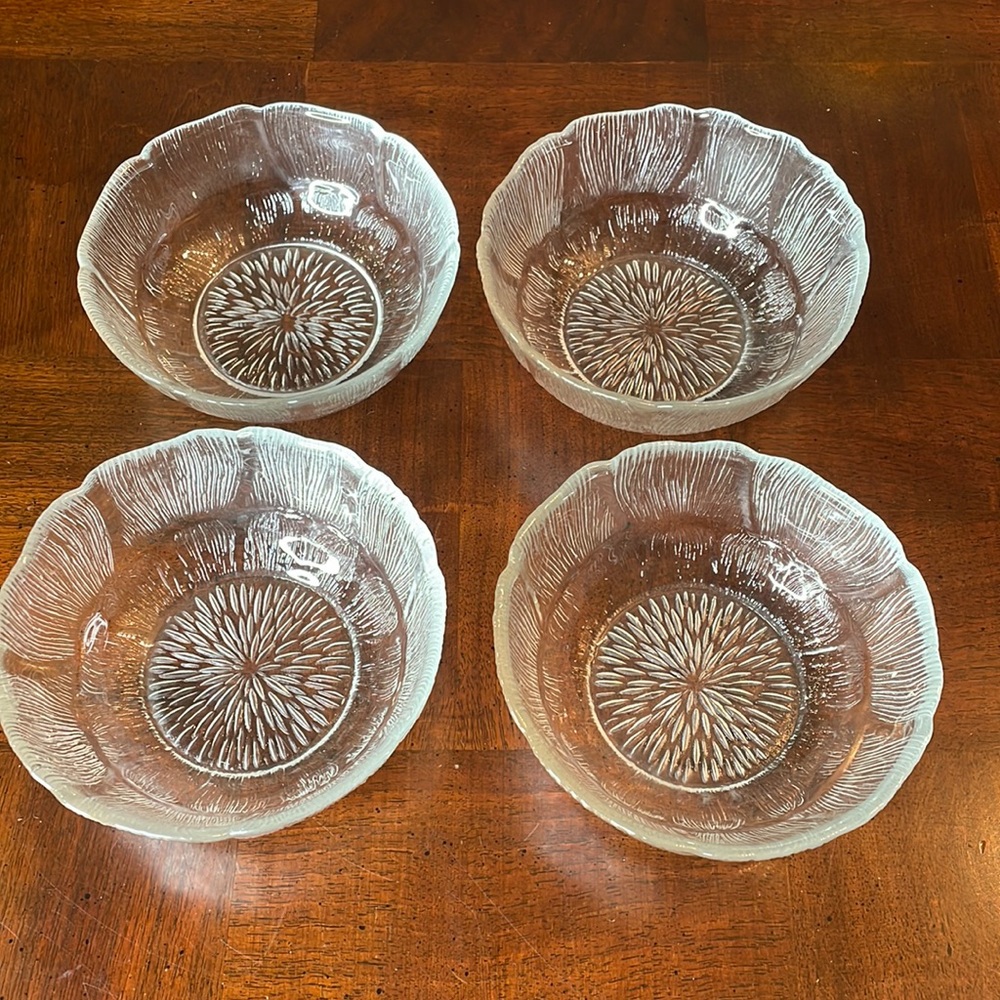 Arcoroc Fleur Glass Fruit Nappy Bowls